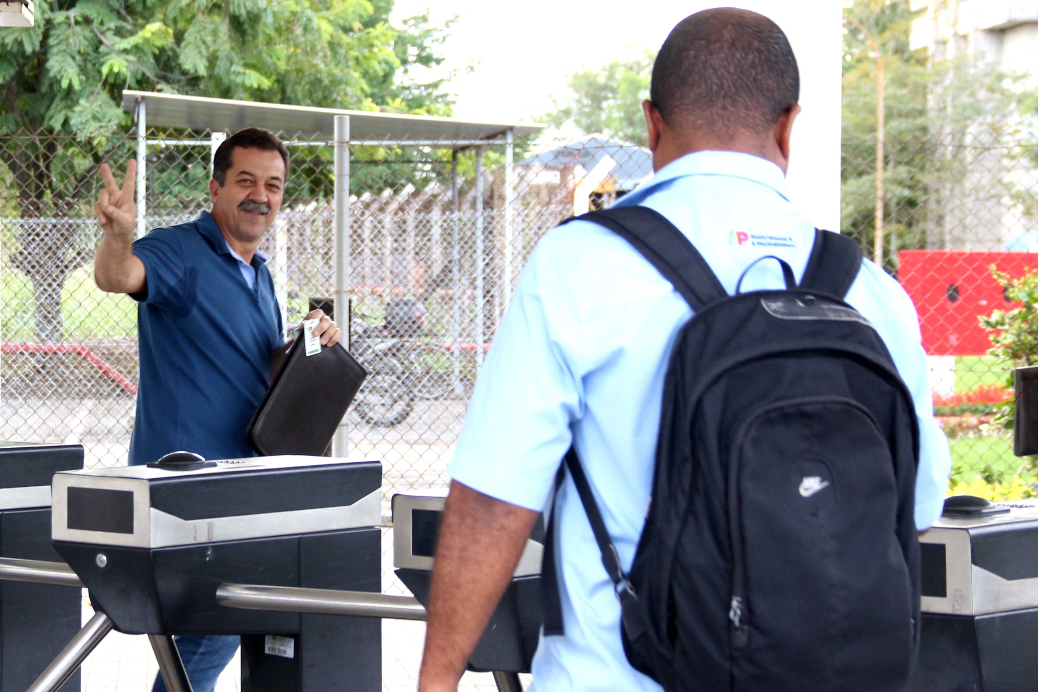Imagem de Dirigente do Sindicato Nacional dos Aeroviários é reintegrado à TAP/MAER