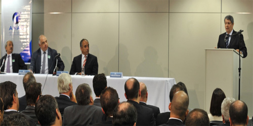 Imagem de Privatização provoca rombo nas contas da Infraero, afirma Gustavo do Vale