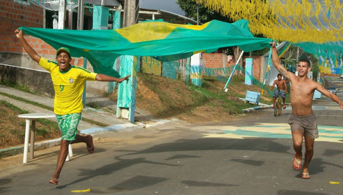 Imagem de “Copa vai gerar 3,6 milhões de empregos e uma renda de R$ 63,5 bilhões”