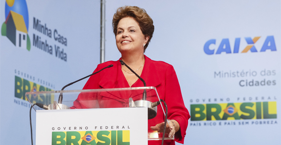 Imagem de “Estamos vencendo a luta mais difícil e mais importante: a do emprego e do salário”, afirma Dilma