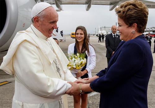 Imagem de Dilma destaca luta em comum contra a desigualdade ao Papa Francisco 