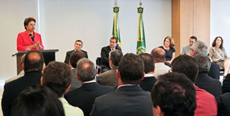 Imagem de “Os trabalhadores são um dos patrimônios maiores do país”,disse Dilma
