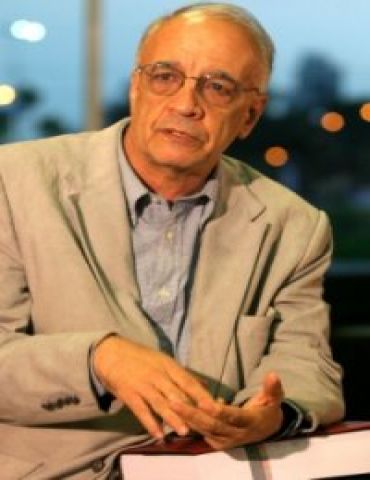 Imagem de Da democracia política à social, por Emir Sader