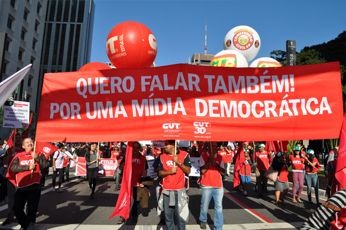 Imagem de Democratização da mídia é pauta das manifestações no Brasil