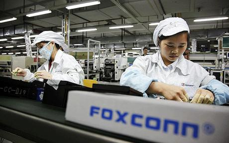 Imagem de Trabalhadores da Foxconn ameaçam suicídio coletivo