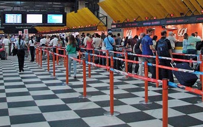 Imagem de Comissão do Senado aprova indenização por overbooking