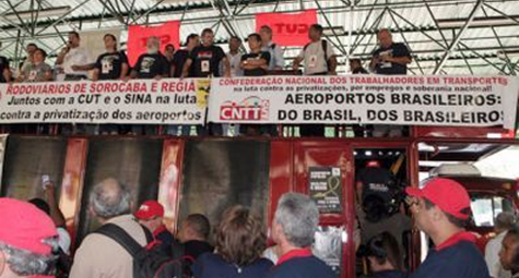 Imagem de Aeroportuários continuam paralisação nesta sexta