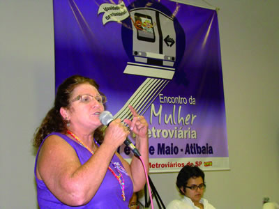 Imagem de “As mulheres têm que fazer mais parte da vida política”