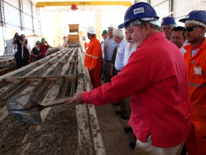 Imagem de Lula quer atingir 6 mil km da ferrovia Norte-Sul até 2013 