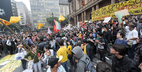 Imagem de Aposentados do Fundo de Pensão Aerus preparam ato 