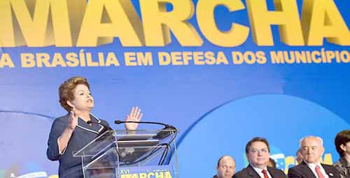Imagem de Dilma anuncia repasse de R$ 3 bilhões para investimentos em saúde e educação