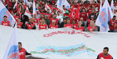 Imagem de Protesto no ABC paulista reúne 20 mil metalúrgicos e outras categorias 