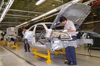 Imagem de Nova norma obriga implantação de rastreador em carros 