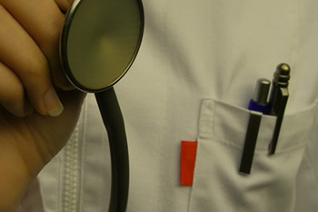 Imagem de Fazer horas extras pode aumentar em 60% risco de doenças cardíacas 