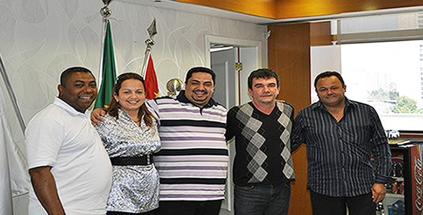 Imagem de Guarulhos: Brinquinho e diretores do Sincoverg se reúnem com o presidente do Corinthians 