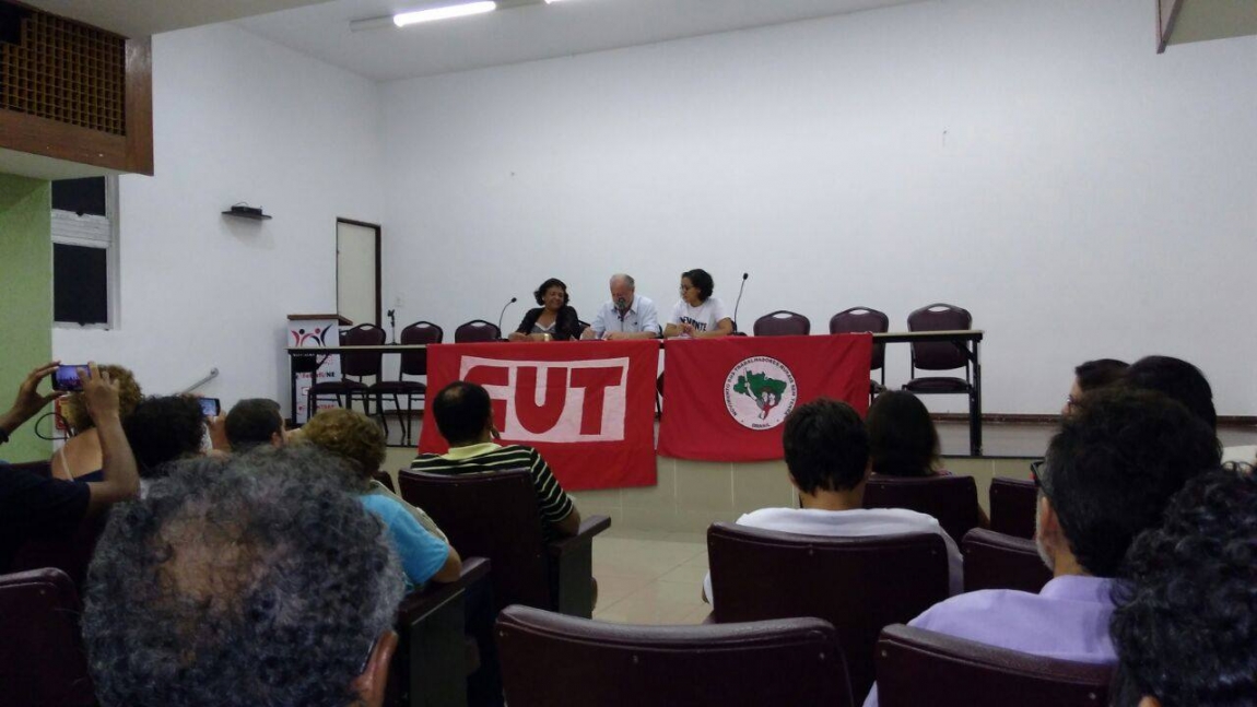 Imagem de Pernambuco: Metroviários participam de plenária da Frente Brasil Popular