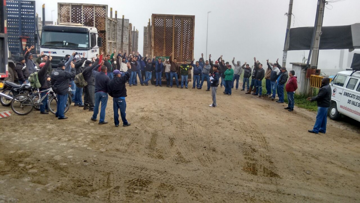 Imagem de Jacareí: Motoristas na Breda Madeira conquistam 9% de reajuste salarial 