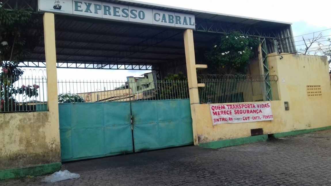 Imagem de Natal: Trabalhadores no transporte público aderem à greve 