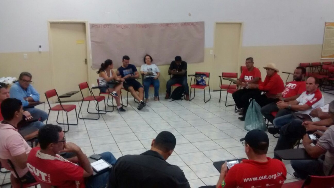 Imagem de Goiânia: Trabalhadores aprovam em assembleia fundação do Sindcoletivo/CUT
