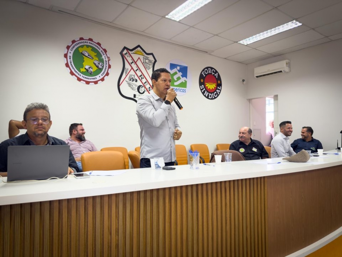Imagem de CNTTL apoia ato dos trabalhadores de movimentação de mercadorias da FTTRESP