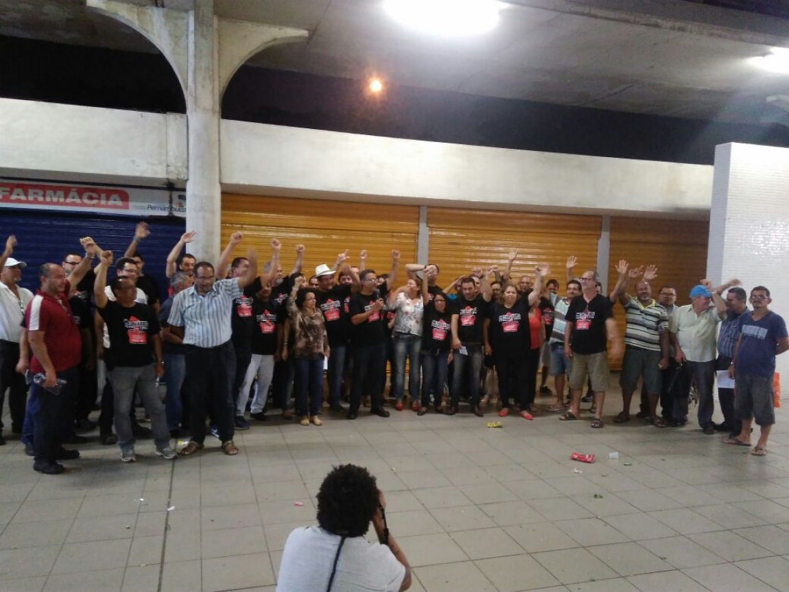 Imagem de Recife (PE): Metroviários aprovam paralisação na Greve Geral do dia 30 