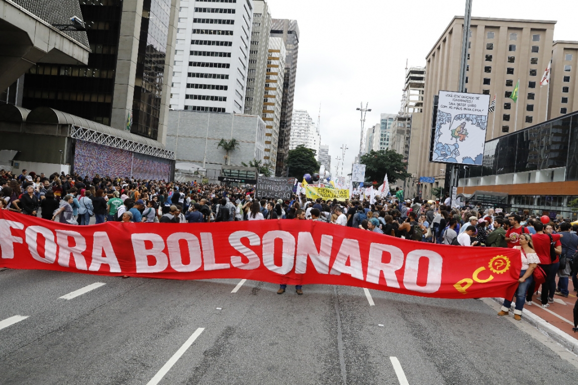 Imagem de #30M: Mobilização nacional dos estudantes e professores em defesa da Educação cresce no país