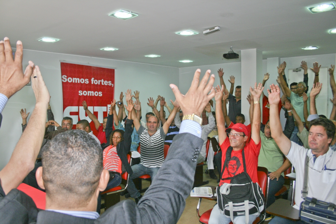 Imagem de Vitória: Trabalhadores em transportes da CUT aprovam fundação da CNTTL