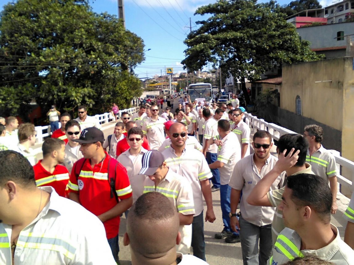 Imagem de Espírito Santo: Impasse com Codesa continua, portuários no TVV fazem passeata