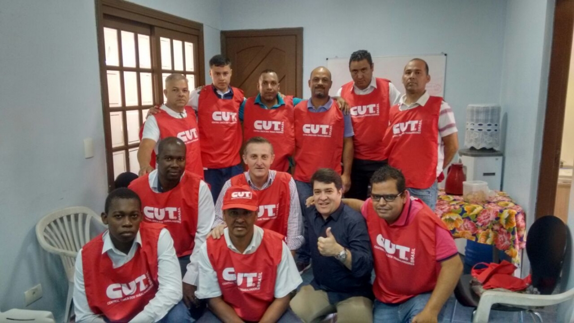 Imagem de Barueri/SP: Taxistas aprovam filiação à CUT e CNTTL