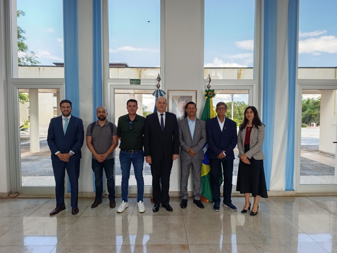 Imagem de CNTTL entrega documento à Embaixada da Argentina sobre situação precária do transporte internacional