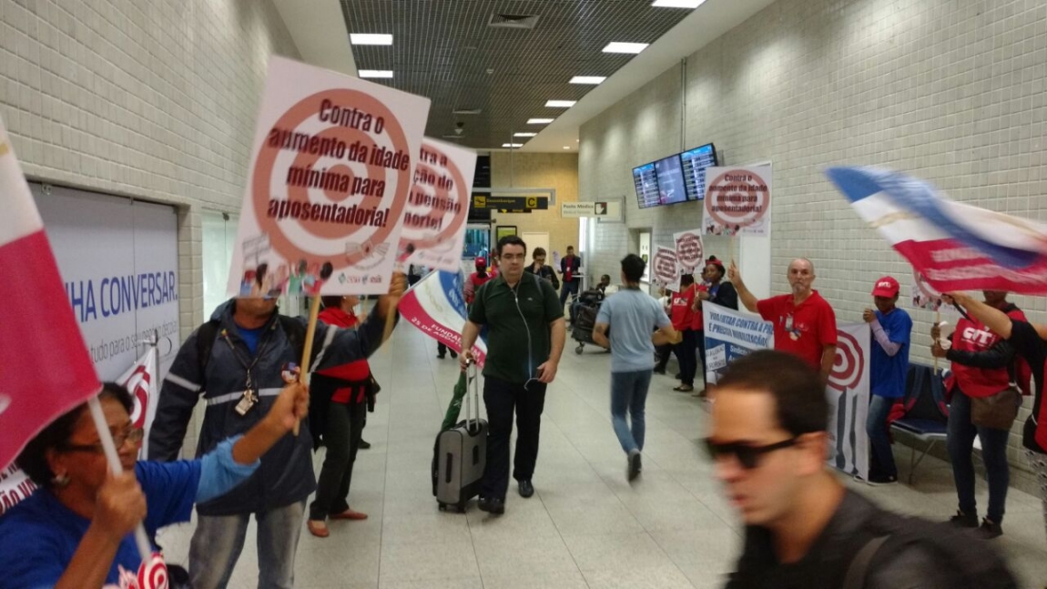 Imagem de #BrasilEmGreve CNTTL e FENTAC repudiam agressão a dirigentes no Aeroporto Santos Dumont