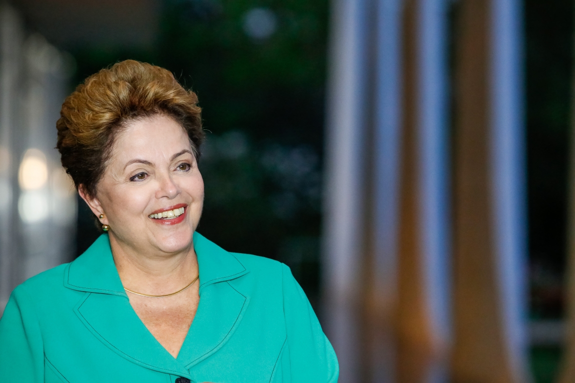 Imagem de Dilma defende diálogo com Congresso para reforma política