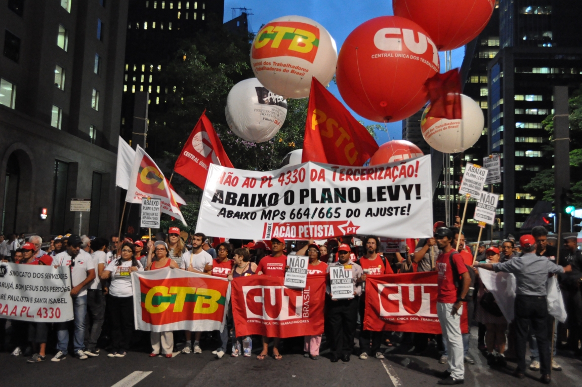 Imagem de SP: Milhares de trabalhadores vão à Paulista dizer não ao PL 4330