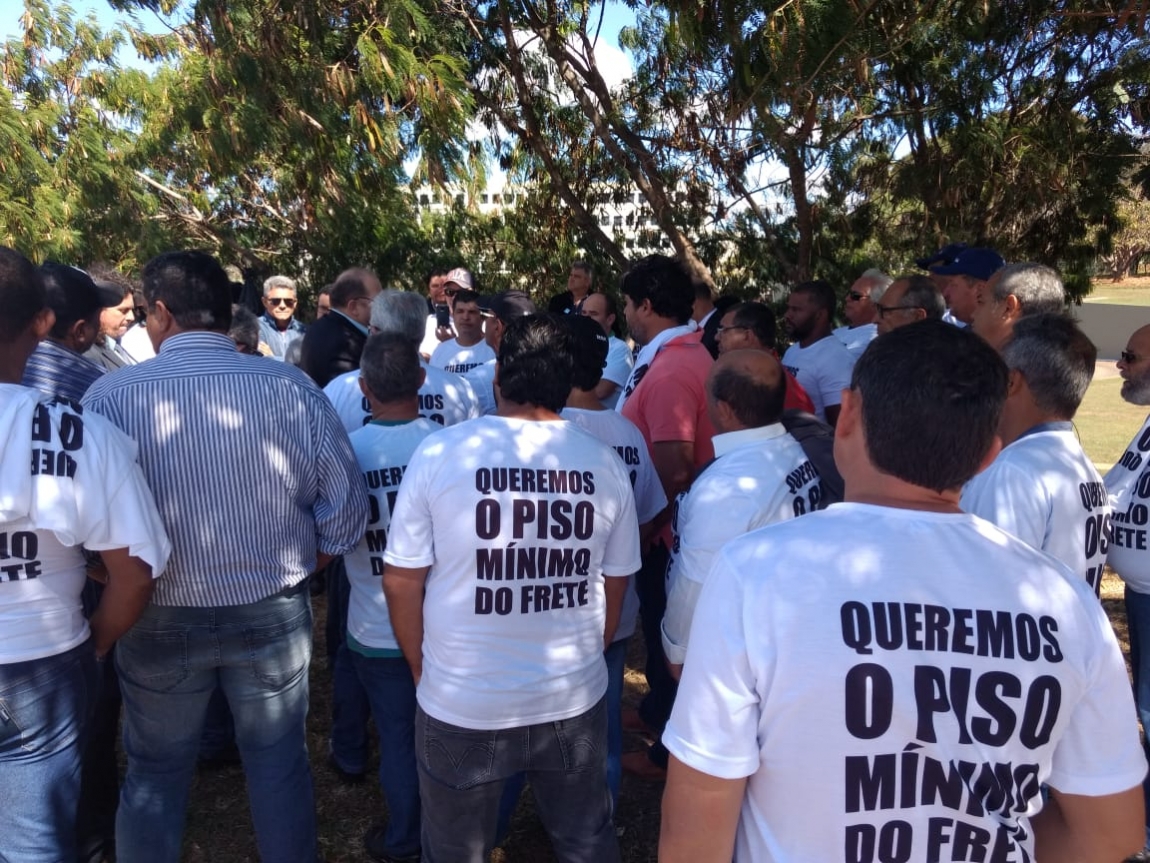 Imagem de Brasília: CNTTL faz mobilização intensa no Congresso Nacional em defesa da Tabela Mínima de Frete para os caminhoneiros