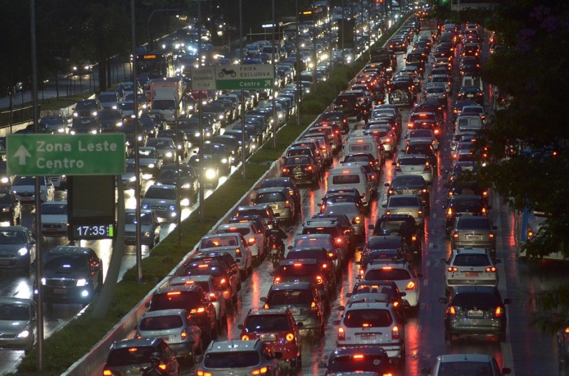 Imagem de São Paulo: Brasil perde R$ 156,2 bilhões do PIB com a lentidão do trânsito