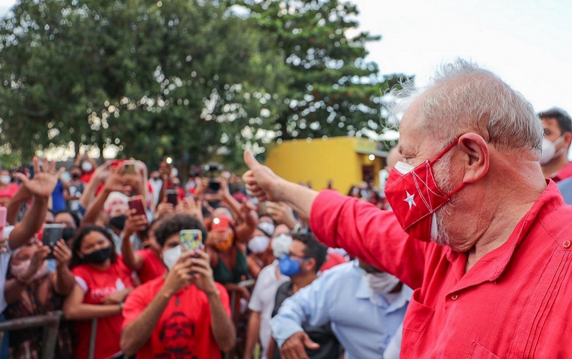 Imagem de Lula: população ainda não está convencida dos riscos de voltar à ditadura