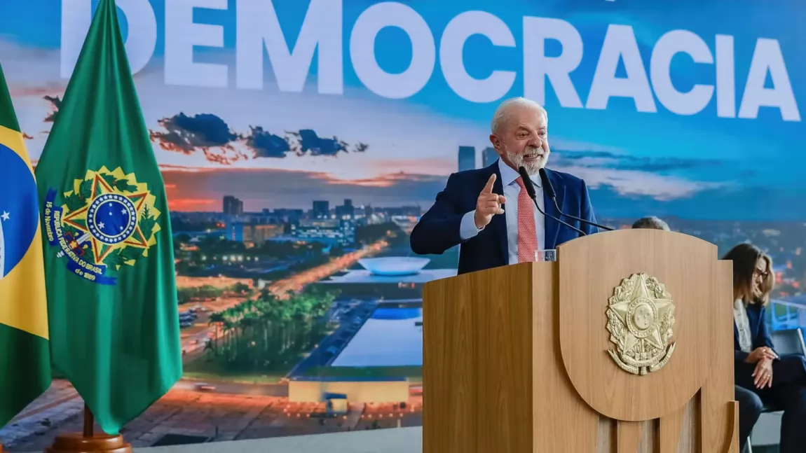 Imagem de Quem é o líder? Lula lidera todos os cenários para as eleições, diz Atlas