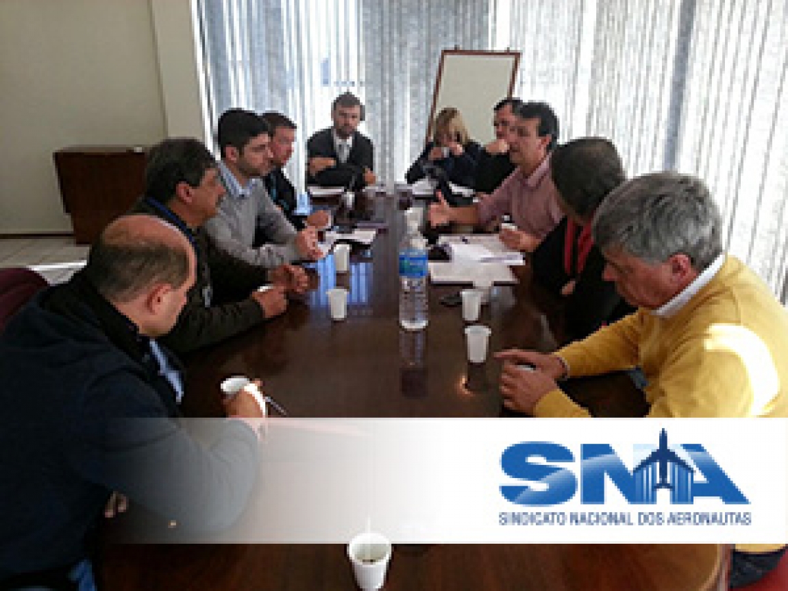 Imagem de Aeronautas: Sindicato se reúne com SINDAG para debater revindicações dos pilotos agrícolas 