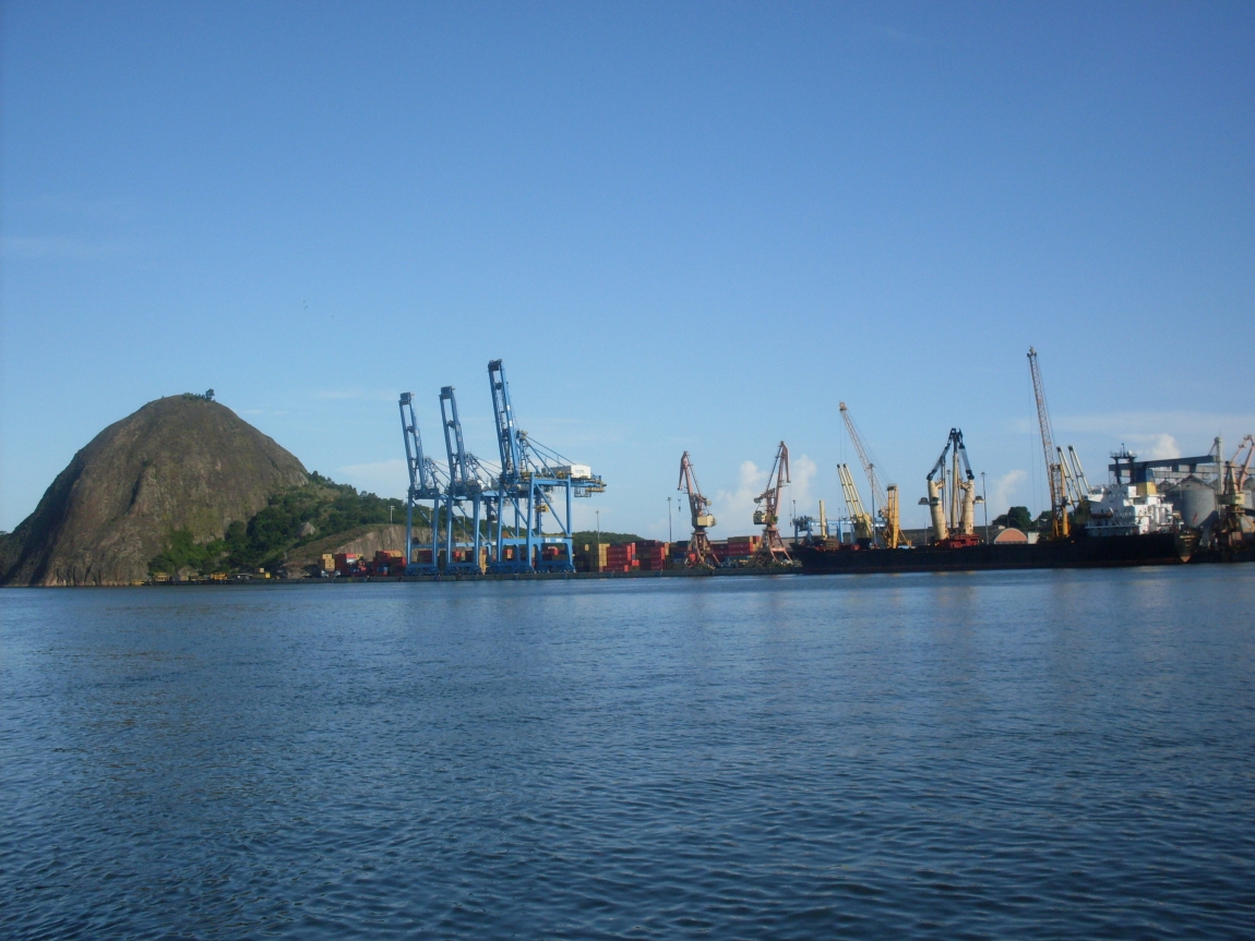 Imagem de ES: Portuários farão protesto contra expansão de área de empresas privadas no porto público