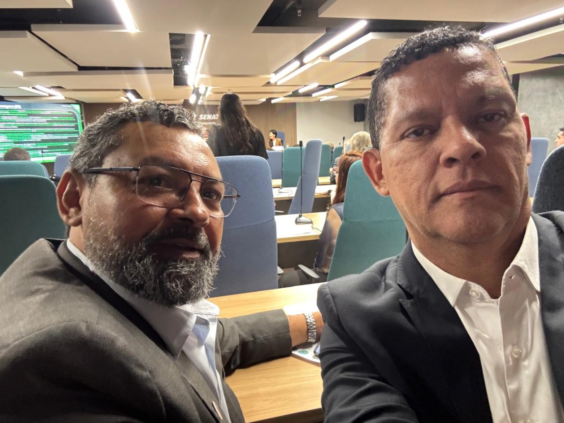 Imagem de CNTTL participa do seminário 
